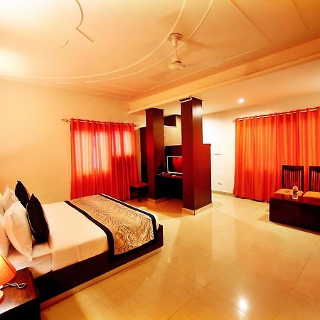 Hotel Lohmod At National Highway 8 - Free Airport Transffer New Delhi Luaran gambar
