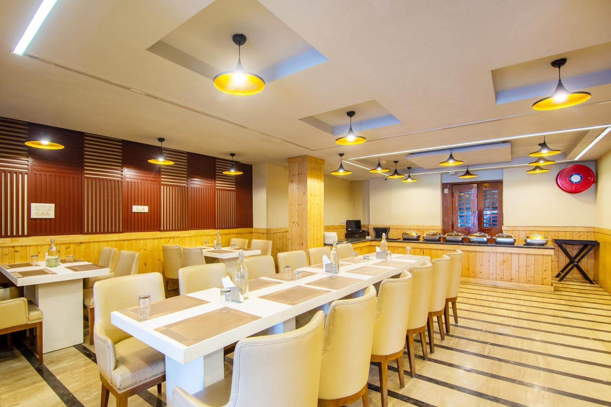 Hotel Lohmod At National Highway 8 - Free Airport Transffer New Delhi Luaran gambar