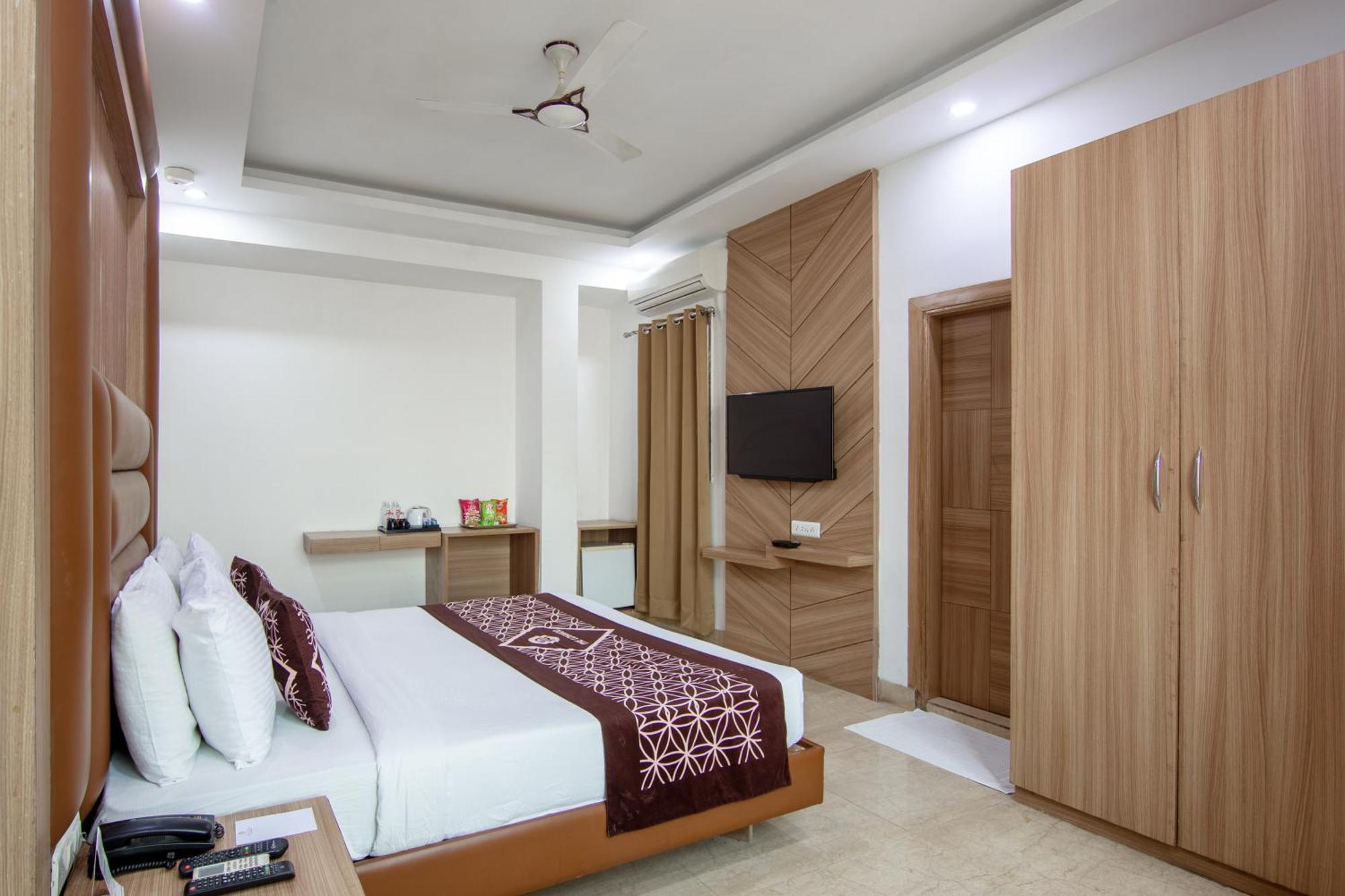 Hotel Lohmod At National Highway 8 - Free Airport Transffer New Delhi Luaran gambar