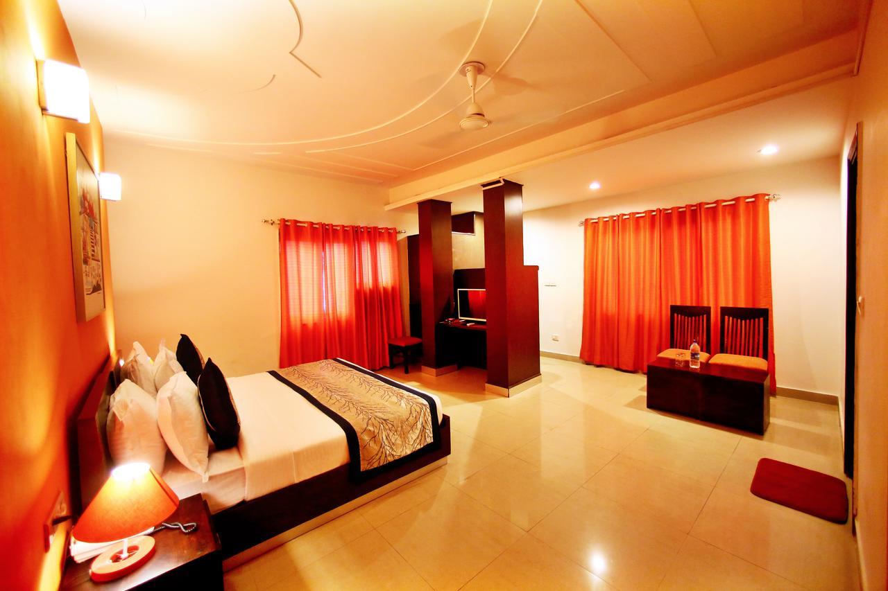 Hotel Lohmod At National Highway 8 - Free Airport Transffer New Delhi Luaran gambar
