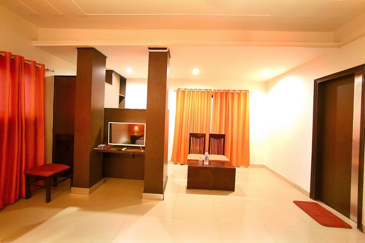 Hotel Lohmod At National Highway 8 - Free Airport Transffer New Delhi Luaran gambar